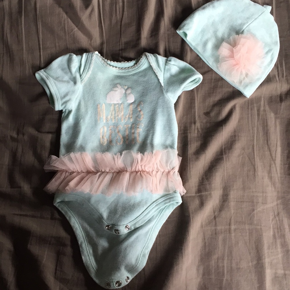 Baby Girls Onesie and Hat Set